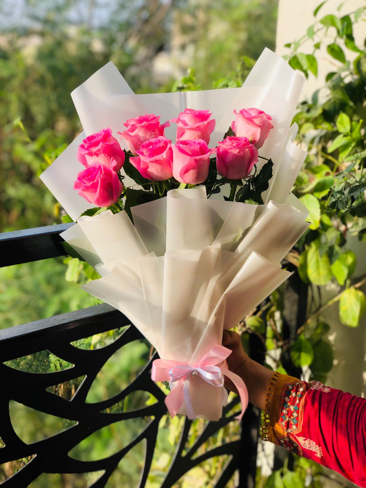 Floral Elegance - Giftogram By Samana