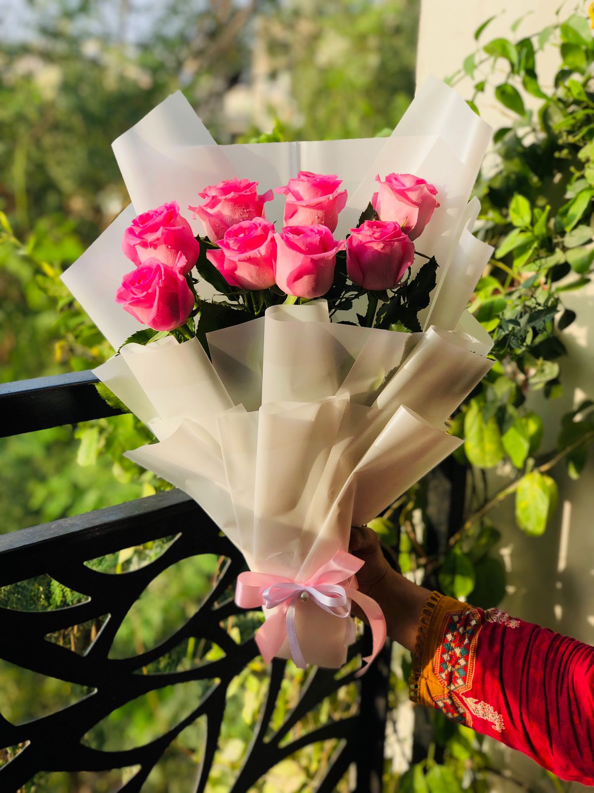 Floral Elegance - Giftogram By Samana