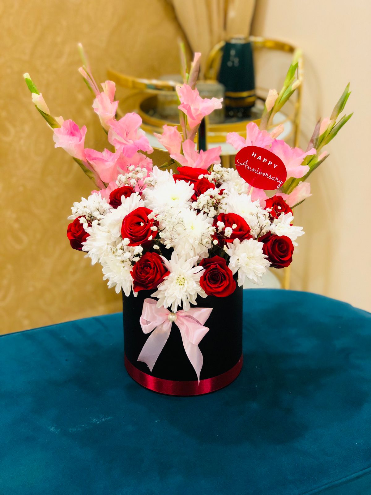 Petals in Paradise - Giftogram By Samana