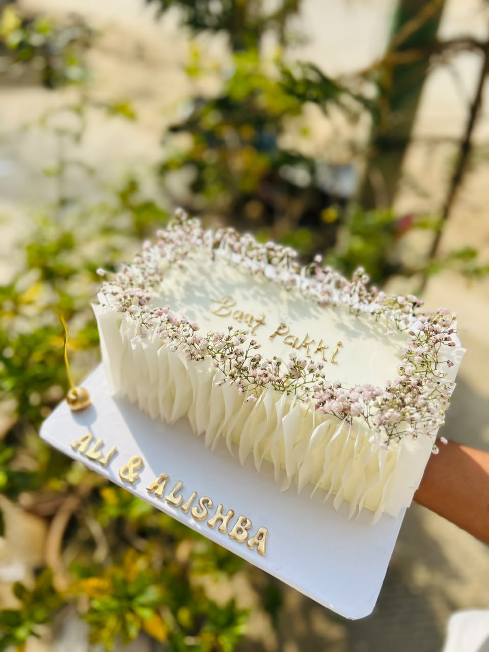 Elegant White Floral Birthday Cake