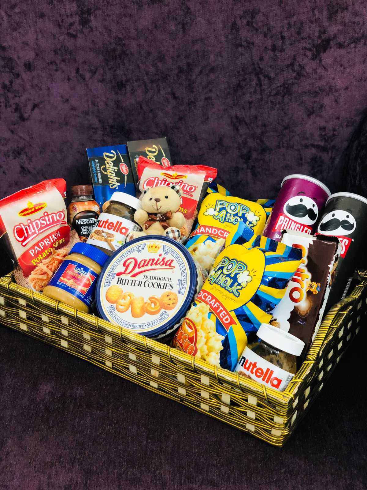 Crunch & Munch Basket