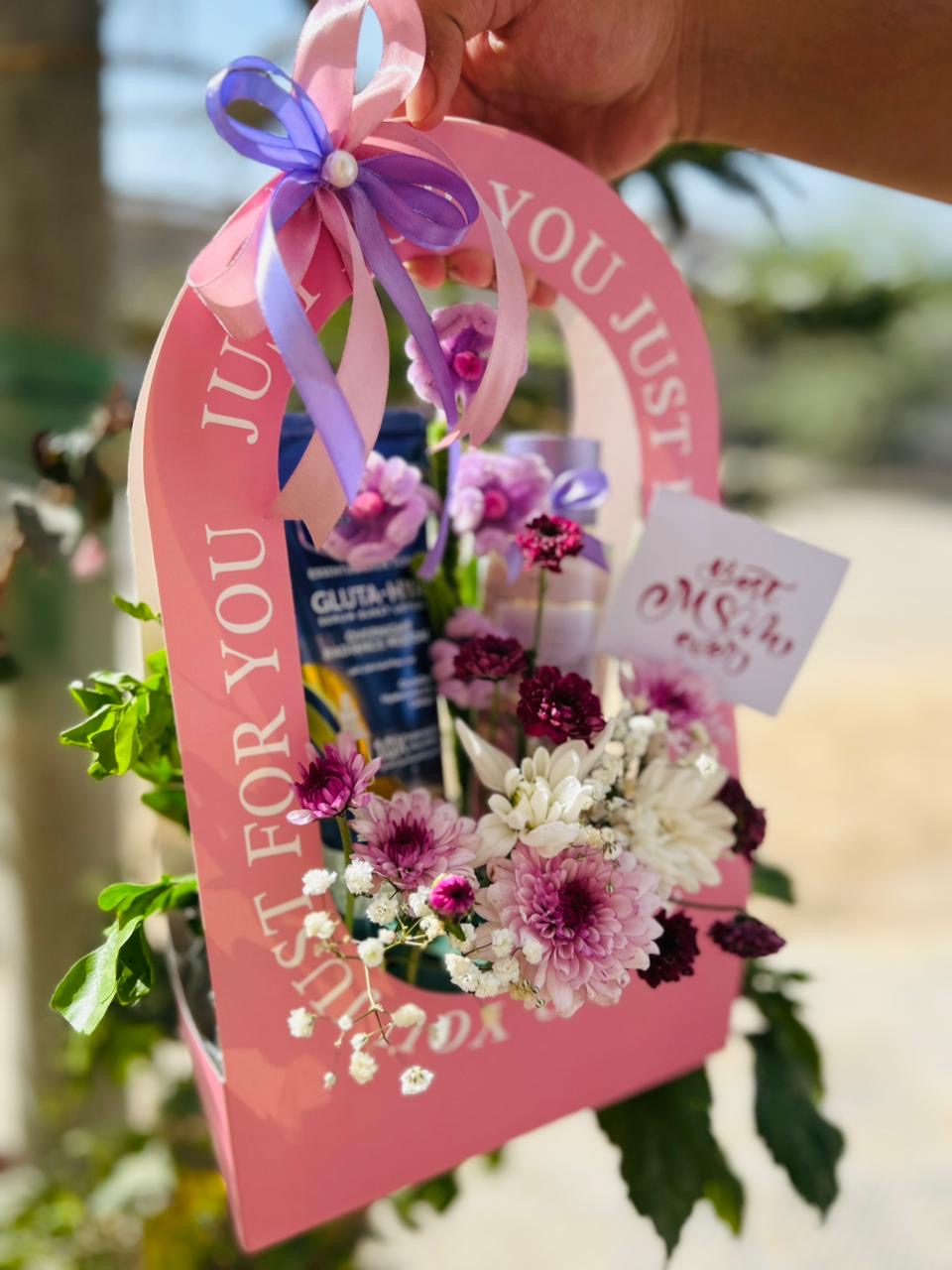 Mother’s Day Deluxe Gift Basket