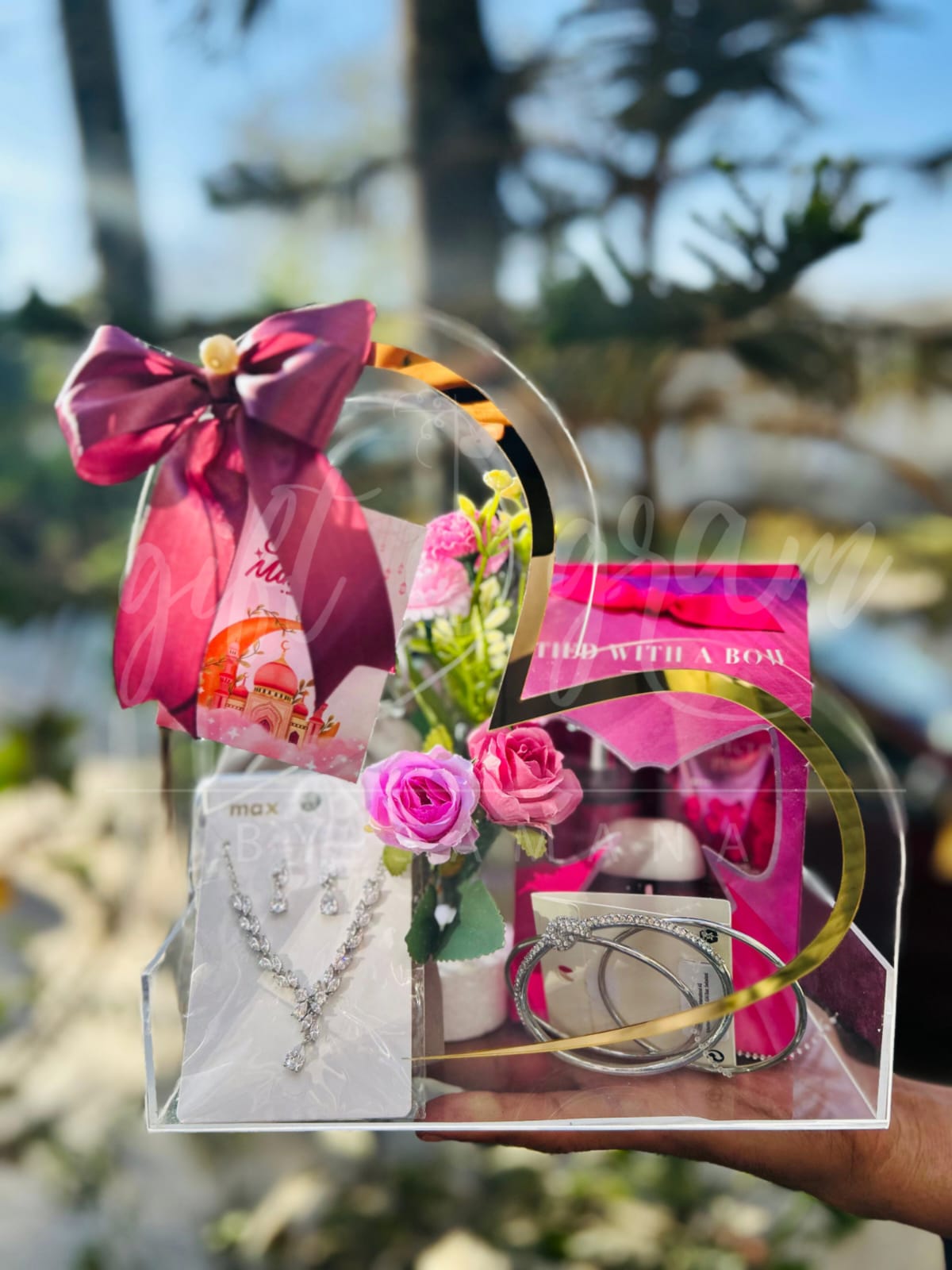 Luxury Eidi for Wife