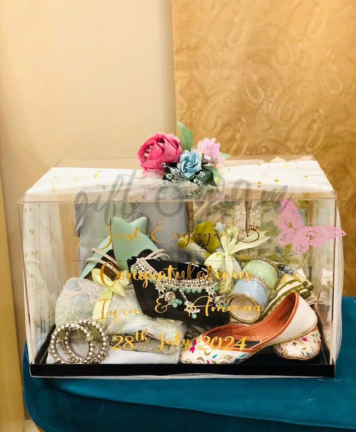 Acrylic wedding gift box with net wrapping and floral decoration (empty box)