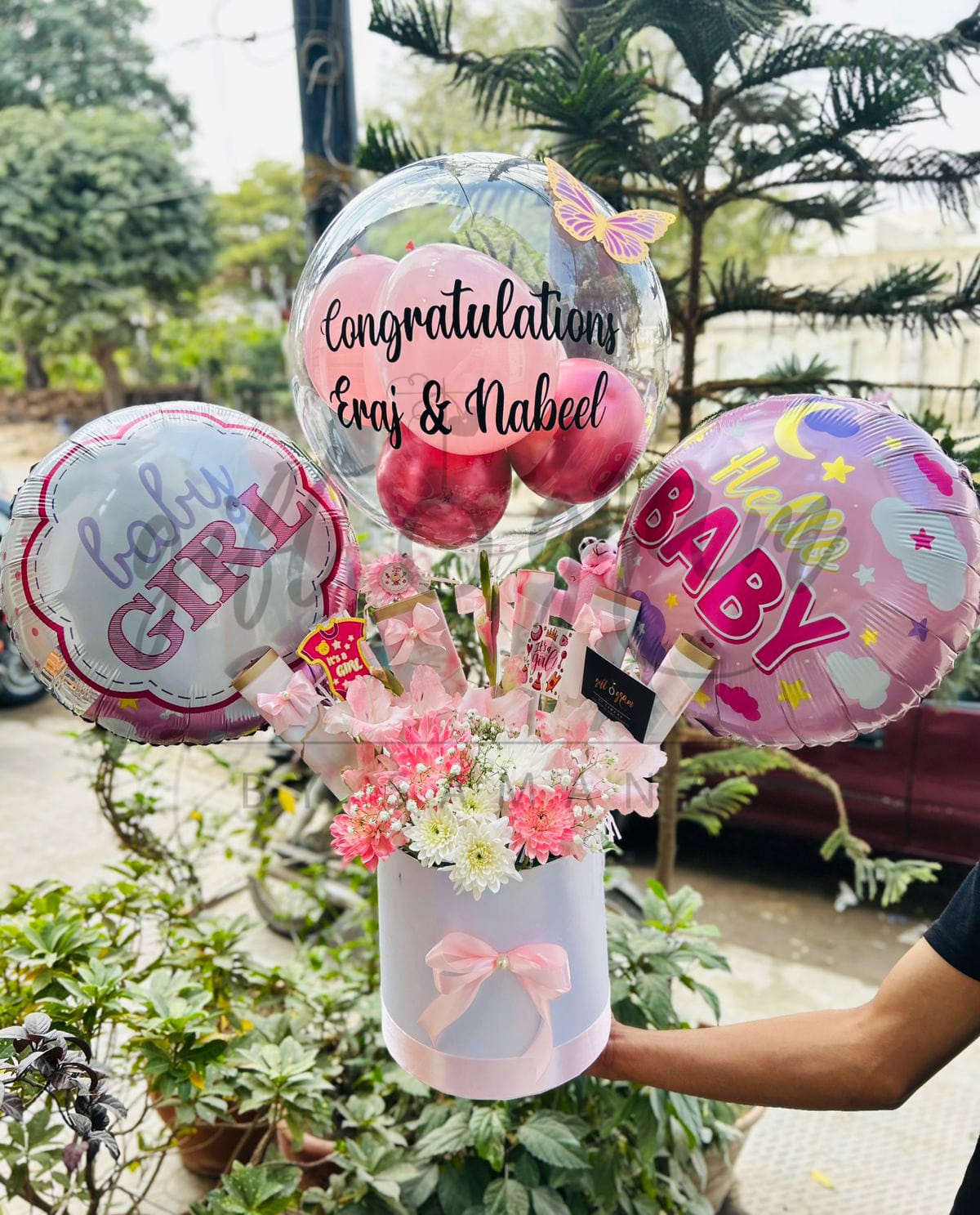 Luxury Baby Girl Balloon Flower Gift Box with Personalized Bubble Balloon – Newborn Congratulations Gift Pakistan