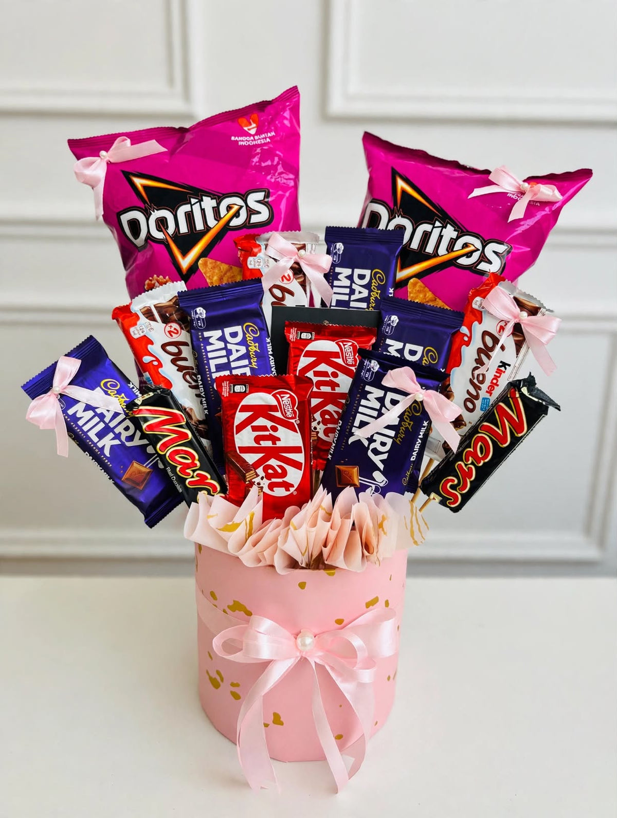Choco Crunch Gift Bouquet in Pakistan | Giftogram By Samana