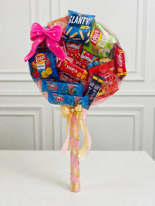 Congratulations gift box with roses, chocolates and personalized balloon