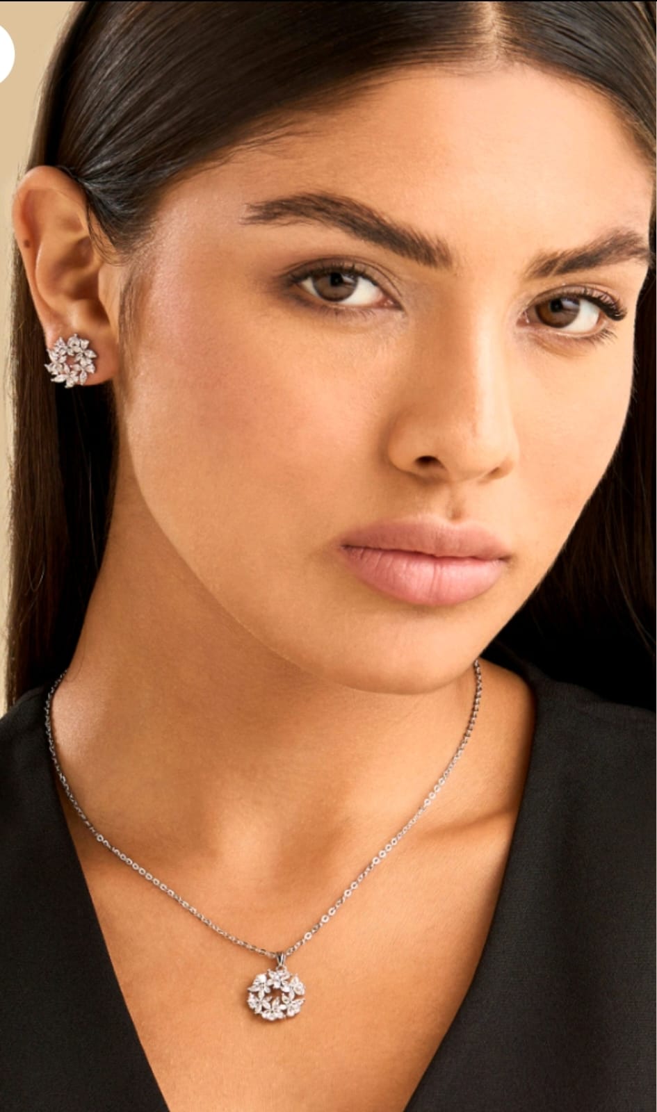 MAX floral crystal necklace with matching floral earrings