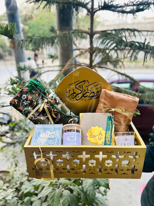 Luxury Ramadan gift box with dates, mixed nuts, dua book and premium packaging for iftar gifting by Giftogram