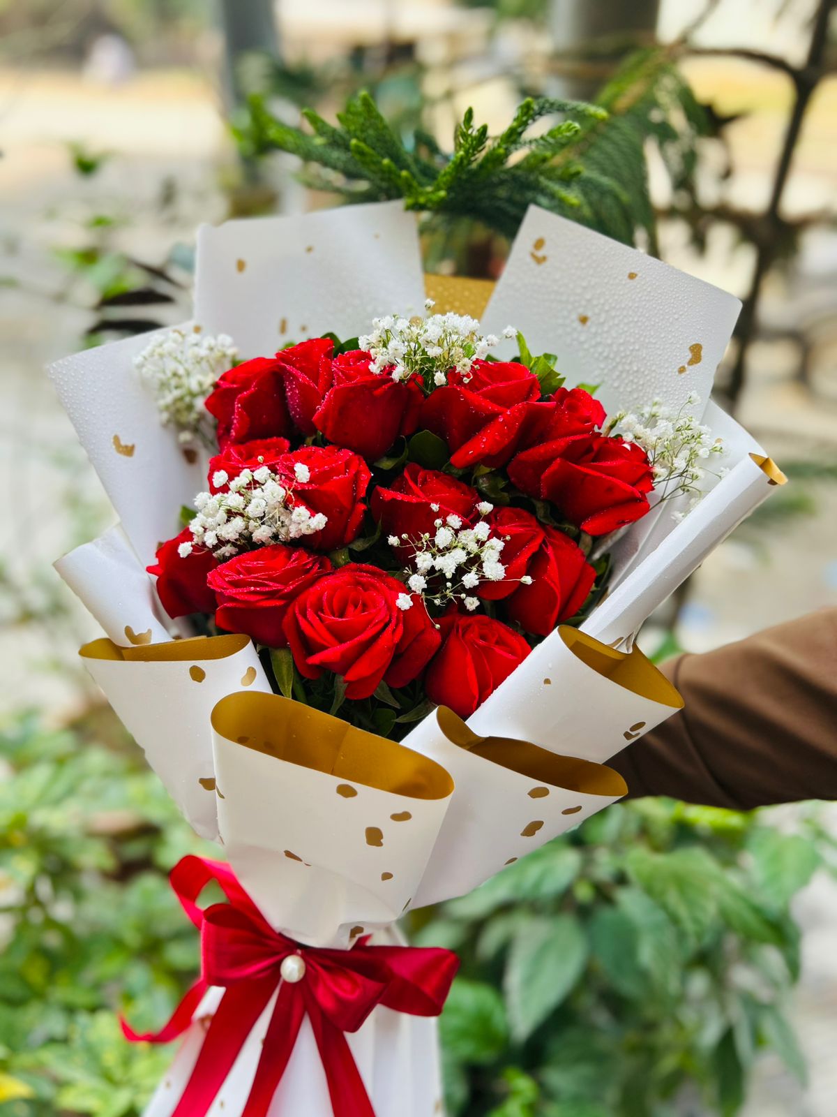 Classic Red Roses Bouquet