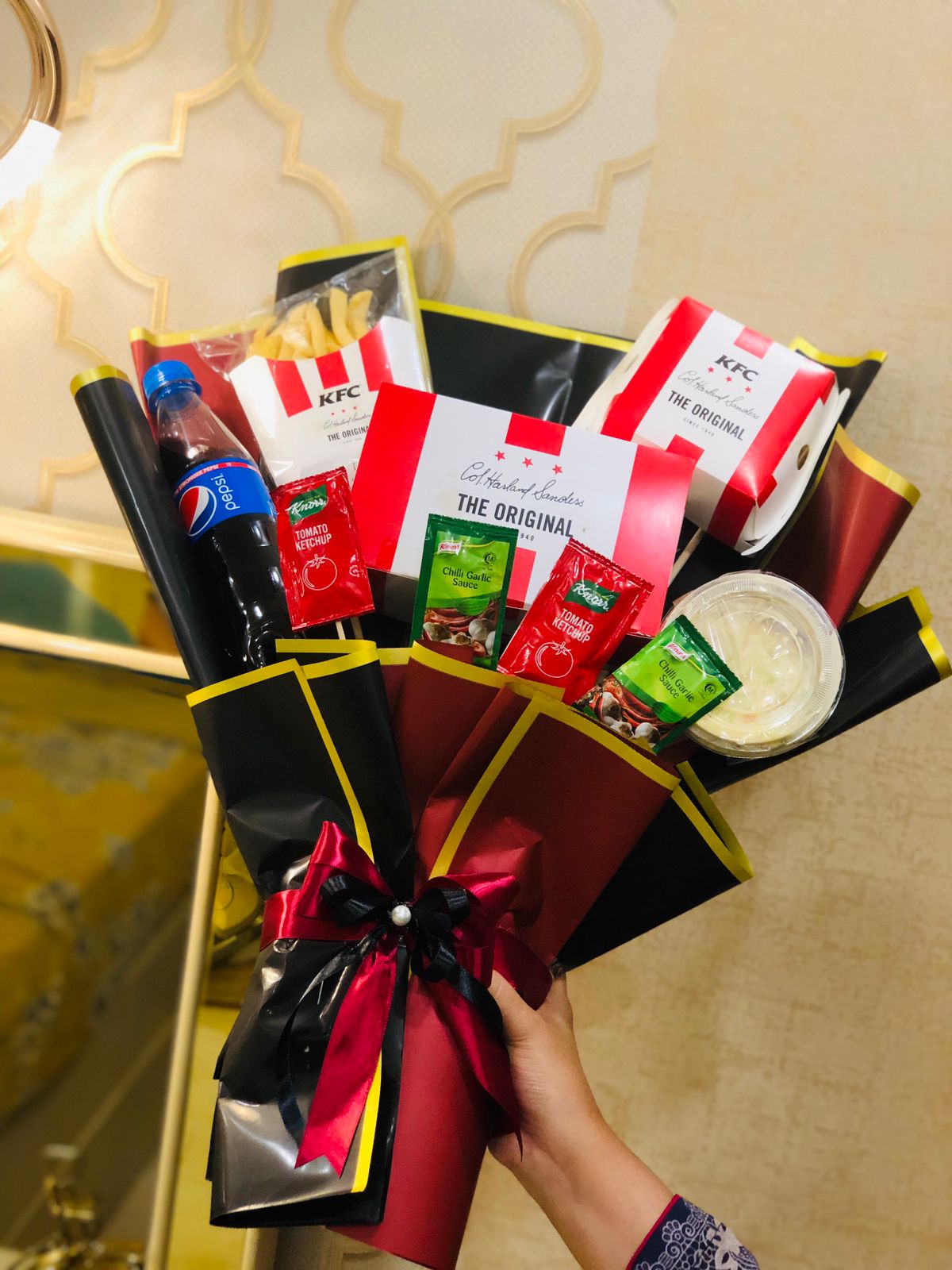 KFC Bouquet Gift Hamper with Pepsi & Fries