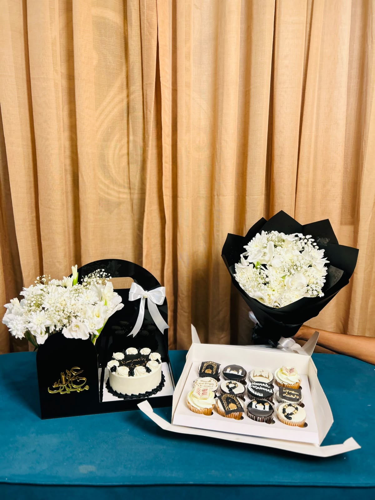Umrah Mubarak Celebration Set