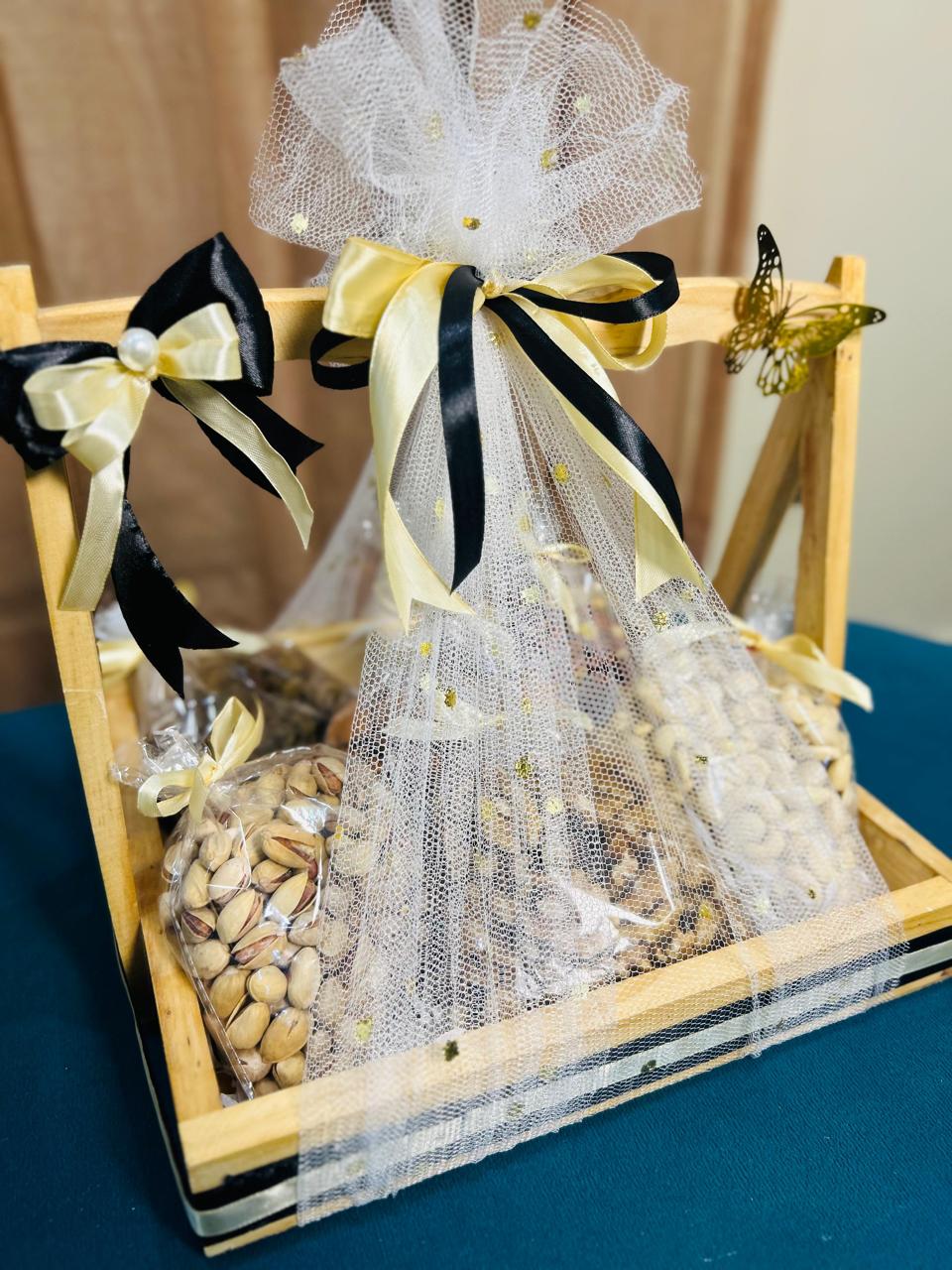Luxury dry fruits gift tray with premium cashews, almonds, pistachios, walnuts, raisins, and mixed nuts by Giftogram By Samana for Karachi, Lahore, and Islamabad delivery.
