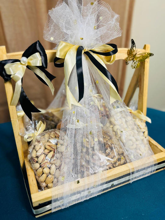 Luxury dry fruits gift tray with premium cashews, almonds, pistachios, walnuts, raisins, and mixed nuts by Giftogram By Samana for Karachi, Lahore, and Islamabad delivery.