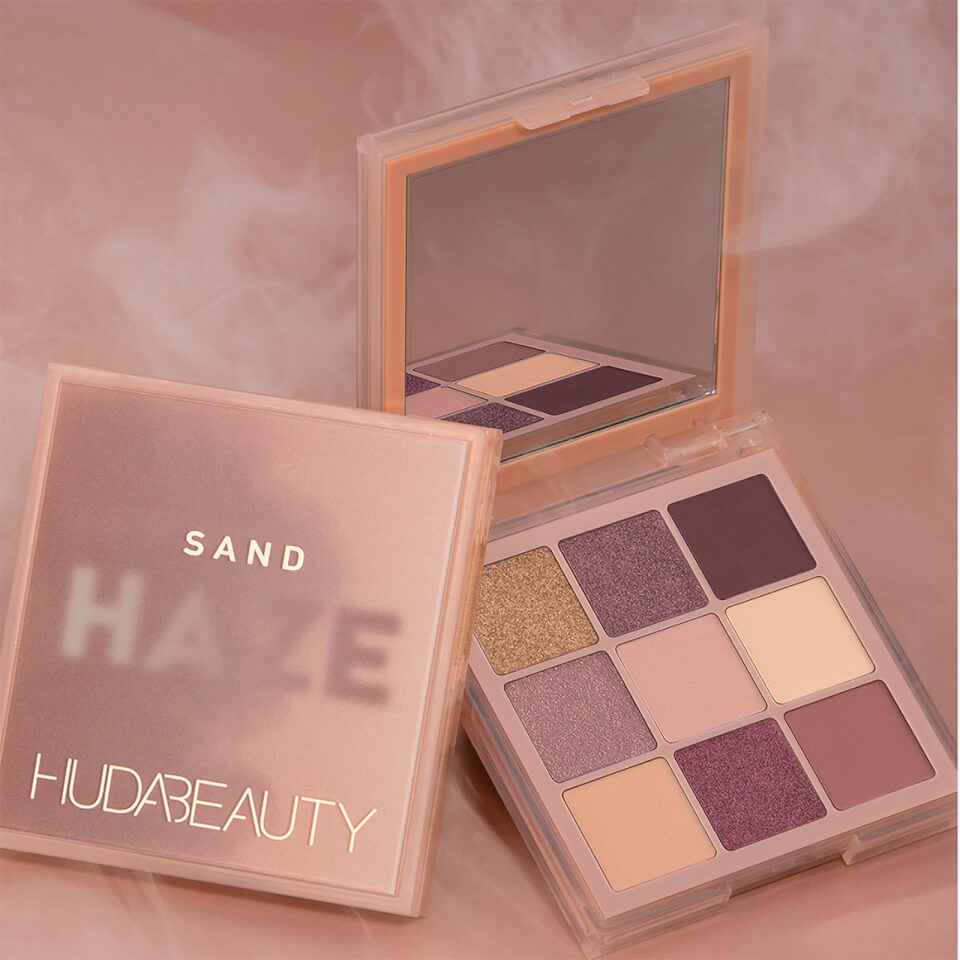 Huda Beauty Sand Haze Eyeshadow Palette